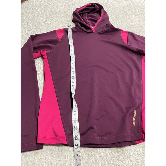 New Balance Women's Size Medium Performance Pullover Hoodie Maroon Magenta - Picture 3 of 9
